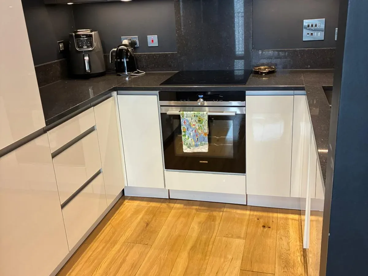 Empty flat after an end of tenancy clean