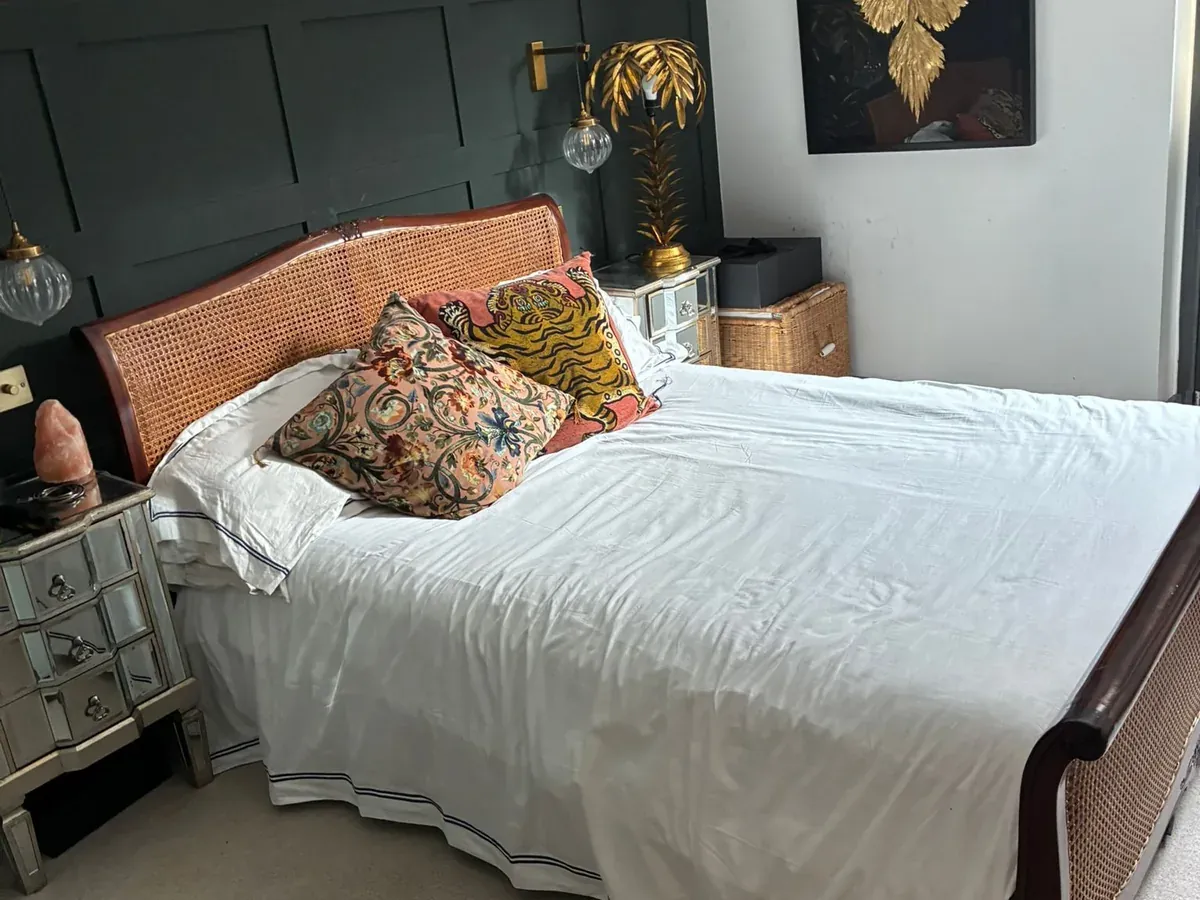 Clean, lived-in rented flat